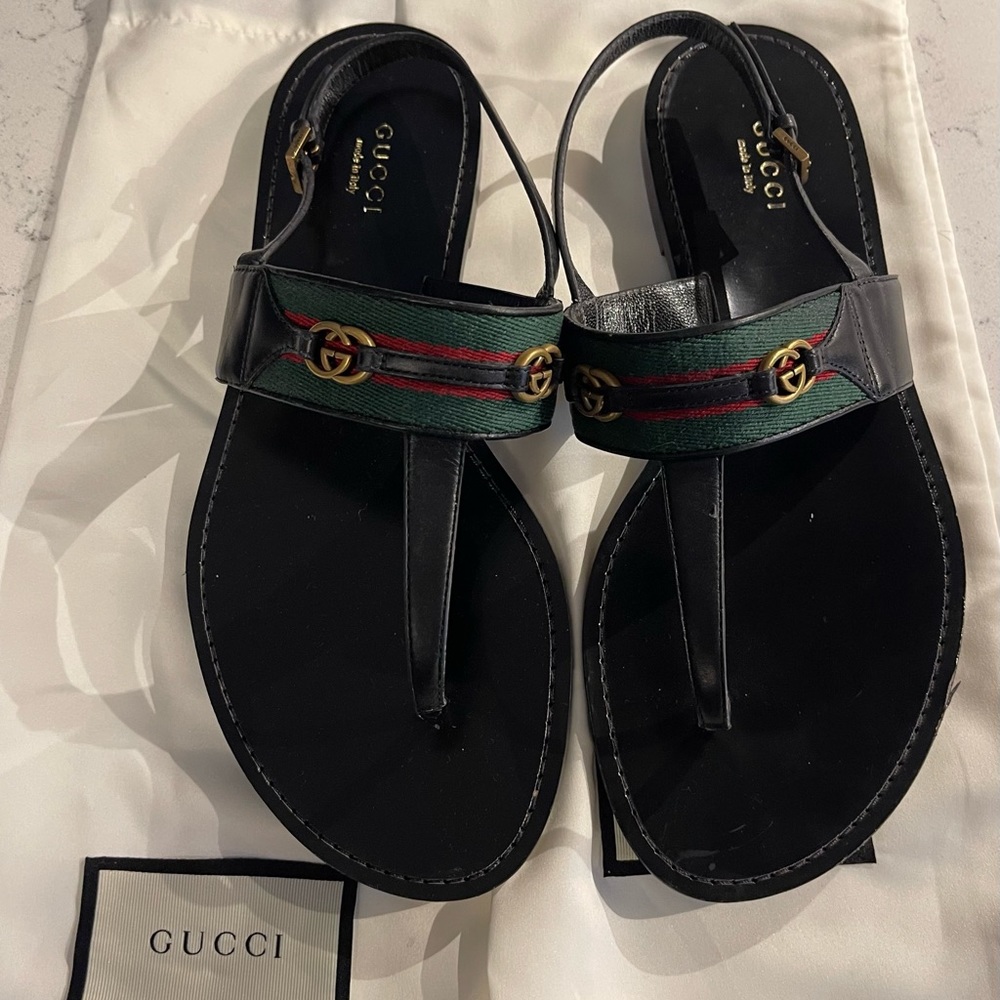 GUCCI sandals. Size 38.5 = 8.5 US